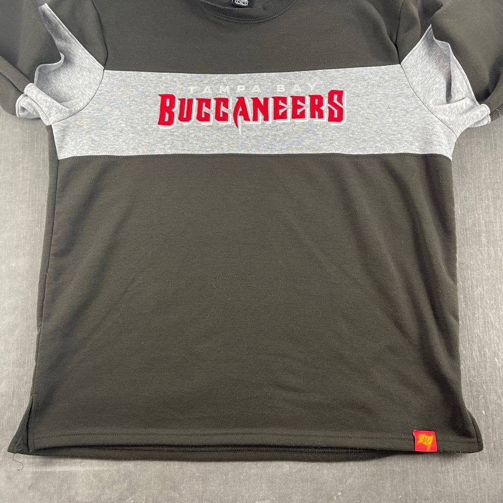 Tampa Bay Buccaneers NFL Men XL Black Colorblock Embroidered Fleece Sweatshirt - Picture 5 of 9